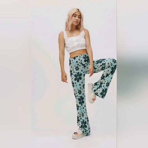 Urban Outfitters Bryn Flower Power Vintage Retro Soft Flare Pants Size Small - Picture 1 of 6